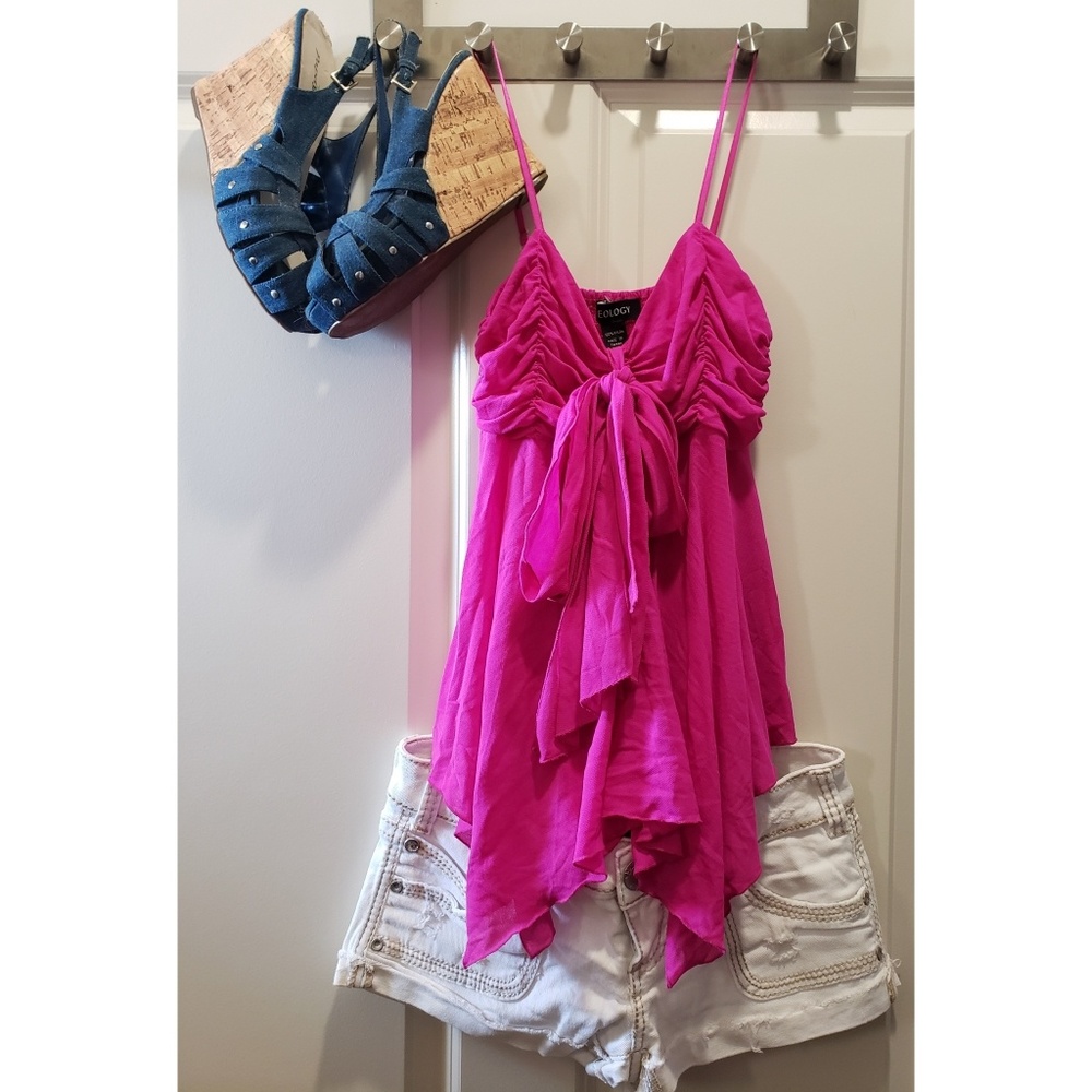 Ideology bright pink shear top